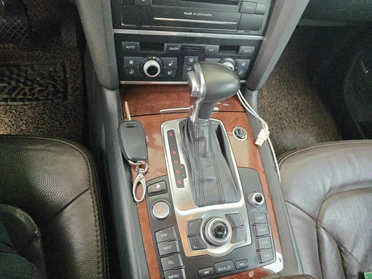 Audi Q7 2013 35 TDI Exclusive Edition — миниатюра 14