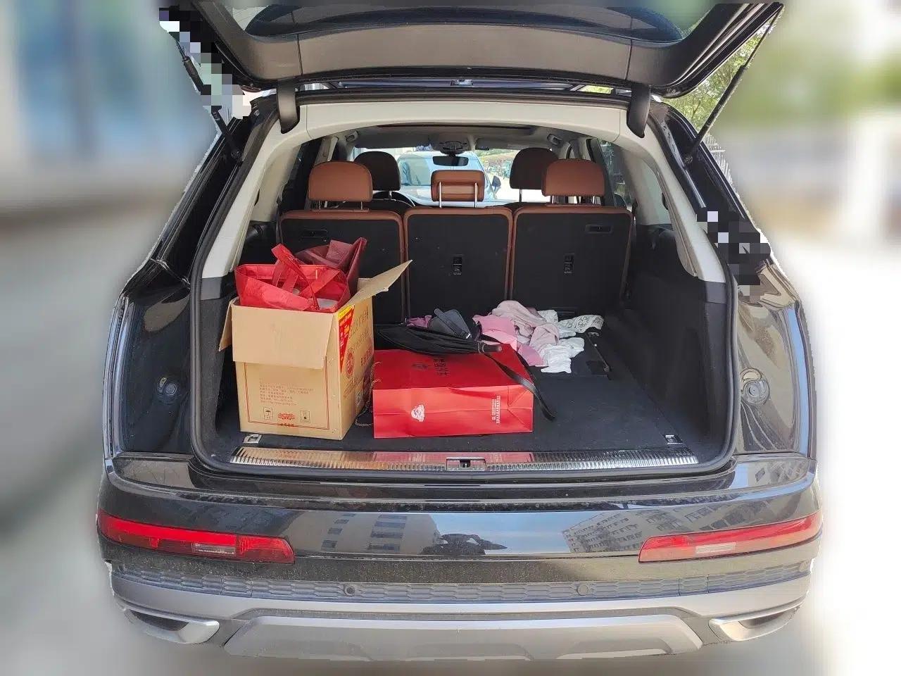 Audi Q7 2022 55 TFSI quattro S line Sport model — миниатюра 19