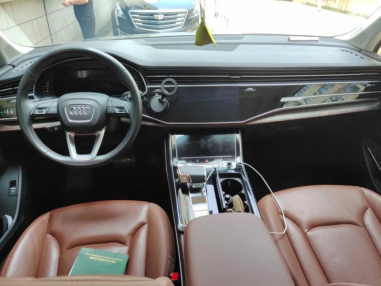 Audi Q7 2022 55 TFSI quattro S line Sport model — миниатюра 9