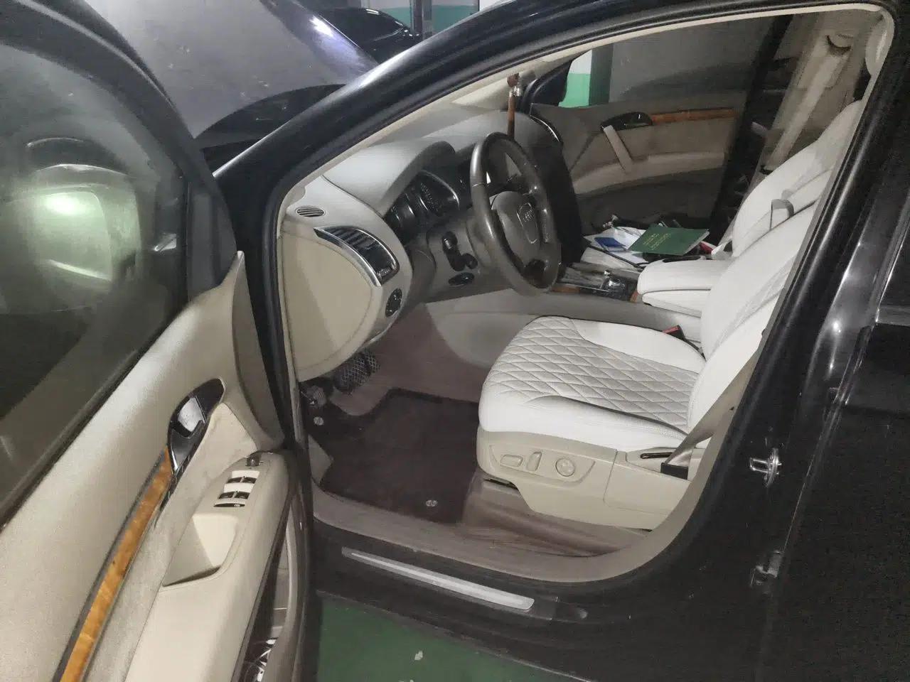 Audi Q7 2007 4.2 FSI quattro Luxury Model — миниатюра 16