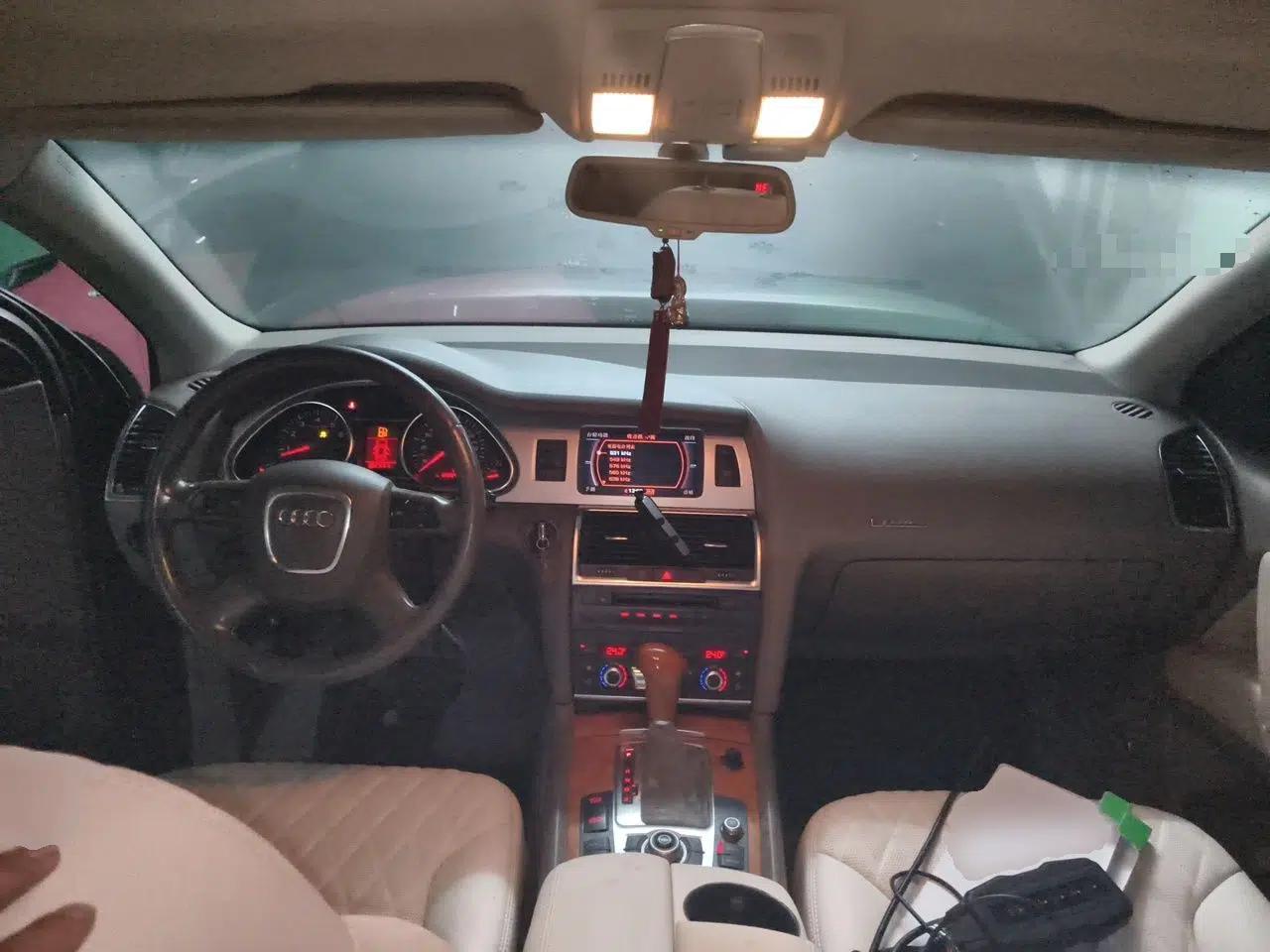 Audi Q7 2007 4.2 FSI quattro Luxury Model — миниатюра 9