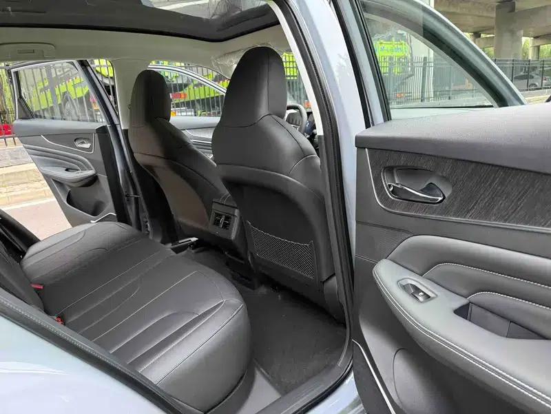Venucia V DD-i 2023 Model 110KM iE Edition — миниатюра 16