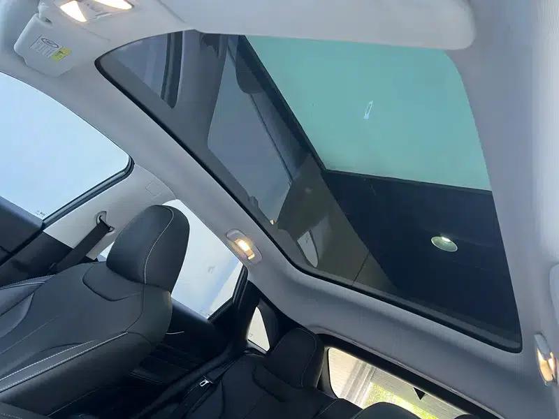 Venucia V DD-i 2023 Model 60KM iD Edition — миниатюра 19