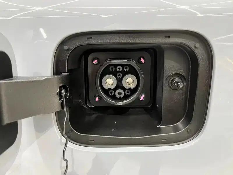 Venucia V DD-i 2023 Model 110KM iE Edition — миниатюра 8