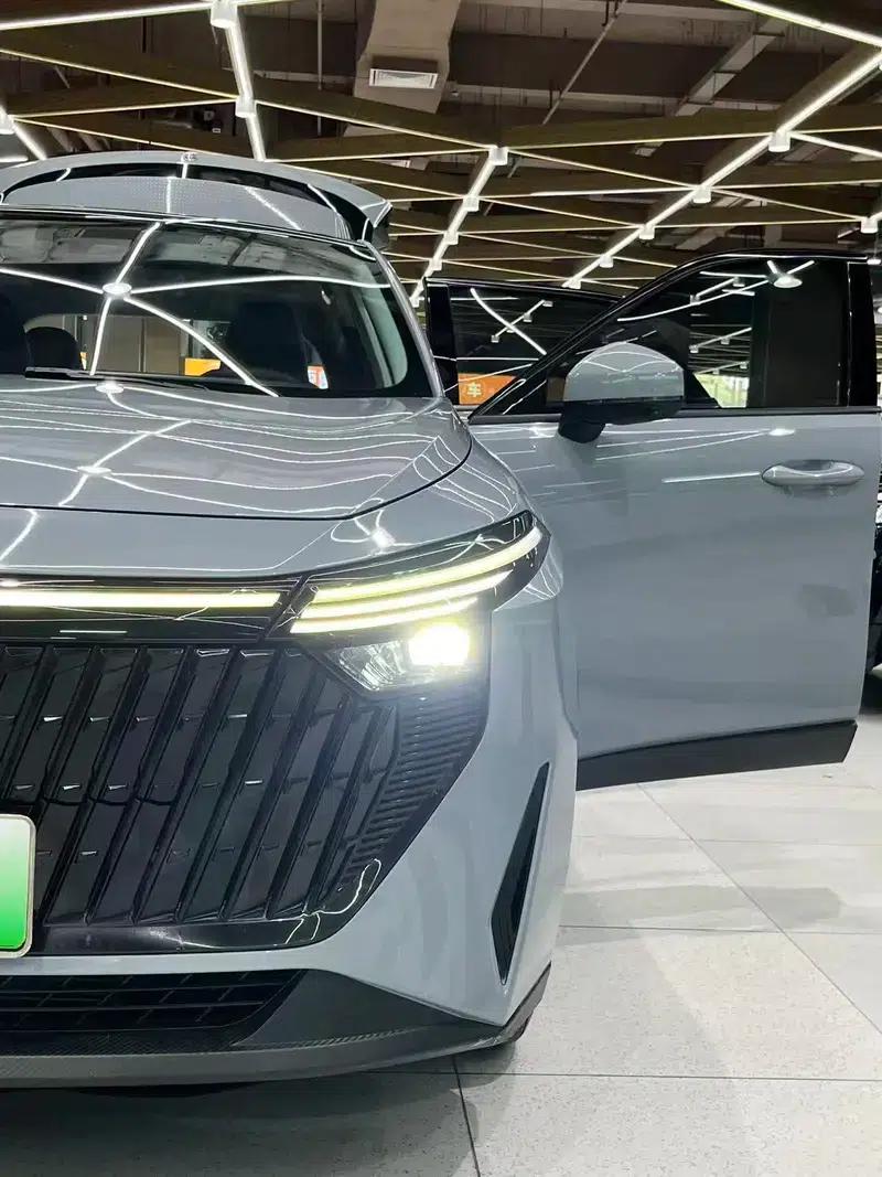 Venucia V DD-i 2023 Model 110KM iE Edition — миниатюра 10