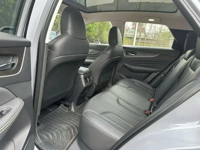 Venucia V DD-i 2025 Orca 150km Cruise Edition — миниатюра 9