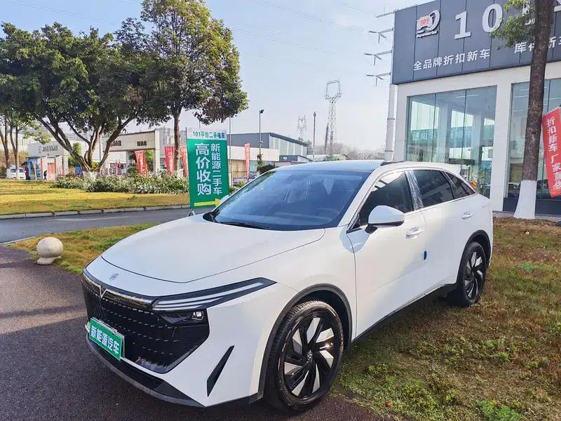 Venucia V DD-i 2023 Model 110KM iE Edition — миниатюра 1
