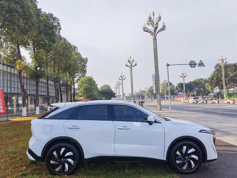 Venucia V DD-i 2023 Model 110KM iE Edition — миниатюра 7