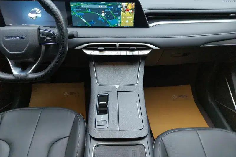 Venucia V DD-i 2023 Model 110KM iE Edition — миниатюра 10