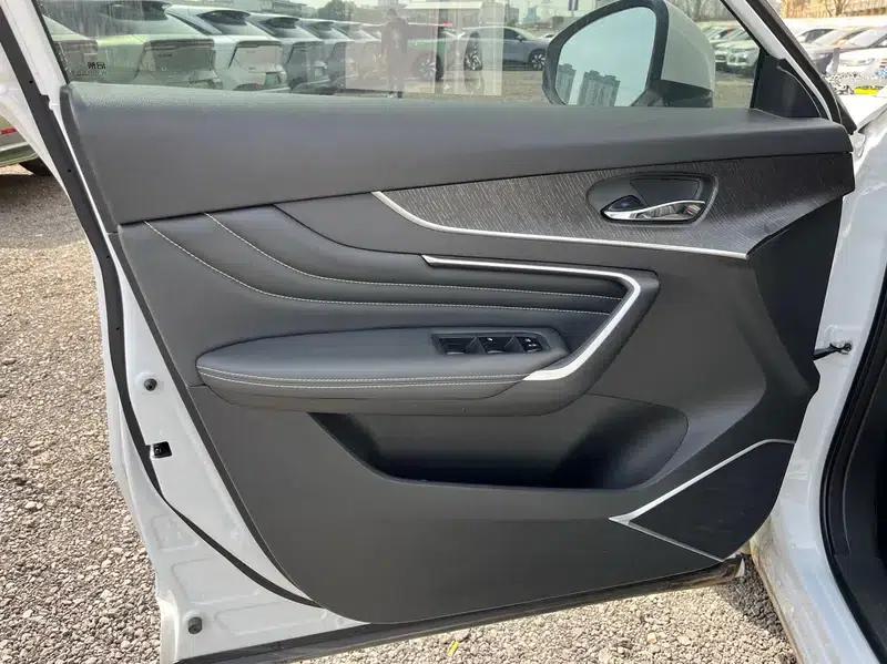 Venucia V DD-i 2023 Model 60KM iD Edition — миниатюра 8