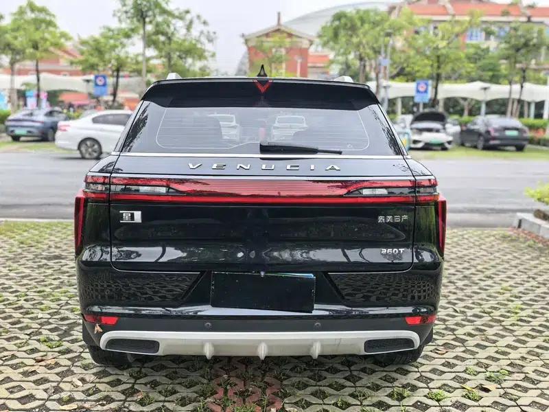 Venucia Star 2022 260T 48V Mild Hybrid Turbocharged Star Enjoyment Edition — миниатюра 5