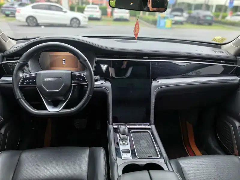 Venucia Star 2022 260T 48V Mild Hybrid Turbocharged Star Enjoyment Edition — миниатюра 7