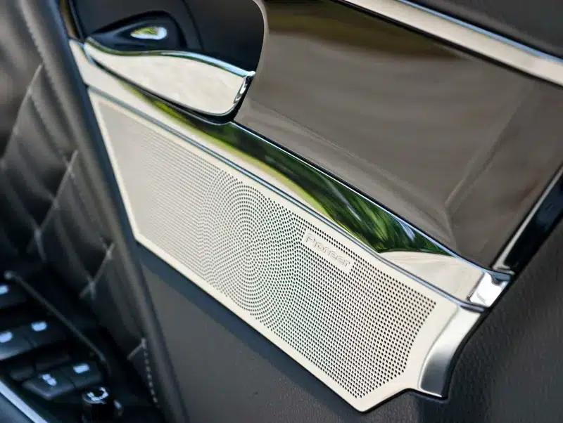 Venucia Star 2022 260T 48V Mild Hybrid Turbocharged Star Edition — миниатюра 10