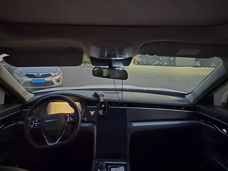Venucia Star 2020 260T 48V Mild Hybrid Turbocharged Star Enjoy Edition — миниатюра 10