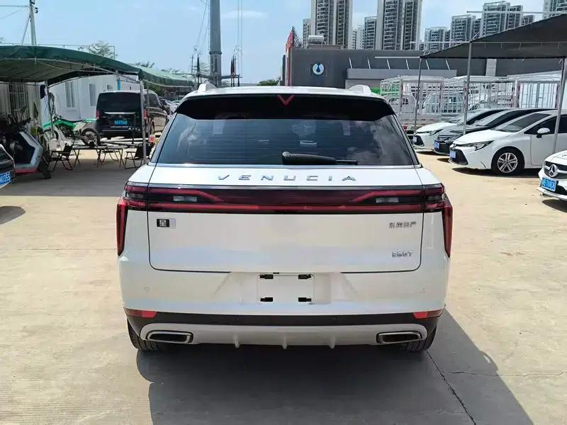 Venucia Star 2020 260T 48V Mild Hybrid Turbocharged Star Edition — миниатюра 5