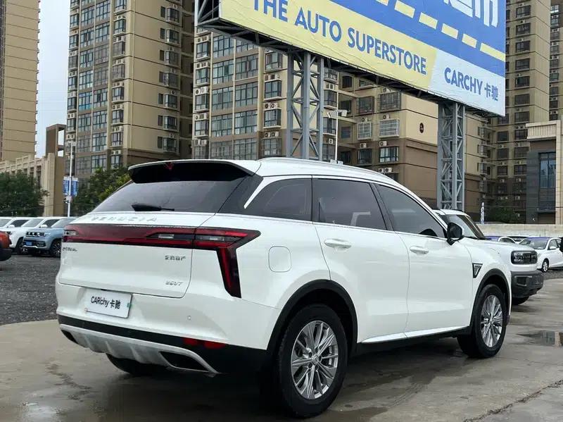 Venucia Star 2020 260T 48V Mild Hybrid Turbocharged Star Edition — миниатюра 6
