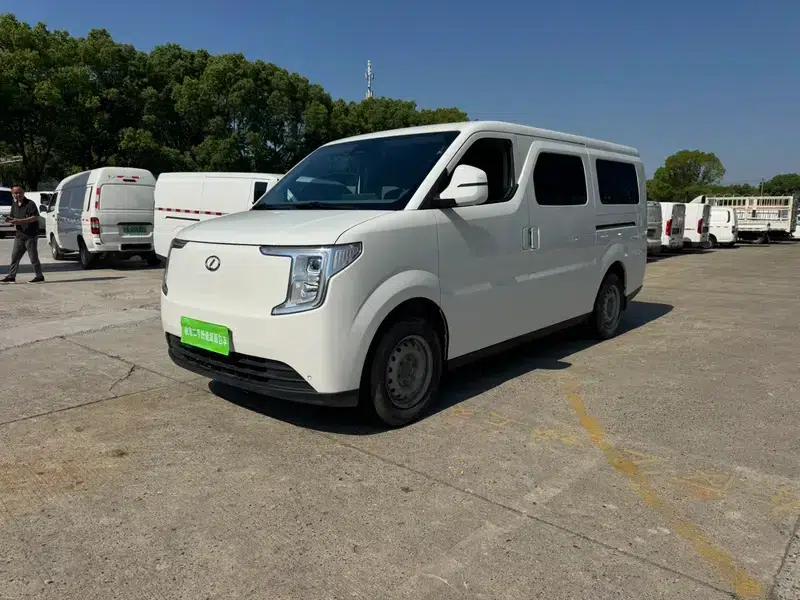 Ruichi R5 2025 Passenger Edition Smart Supercharging Edition Super Model I 52.16kWh — миниатюра 1
