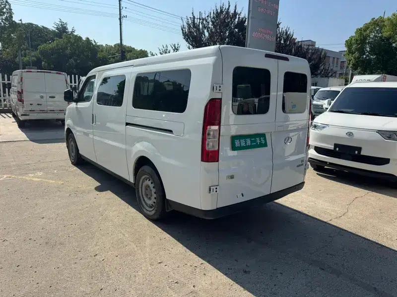 Ruichi R5 2025 Passenger Edition Smart Supercharging Edition Super Model I 52.16kWh — миниатюра 4