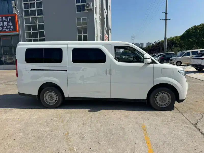 Ruichi R5 2025 Passenger Edition Smart Supercharging Edition Super Model I 52.16kWh — миниатюра 7