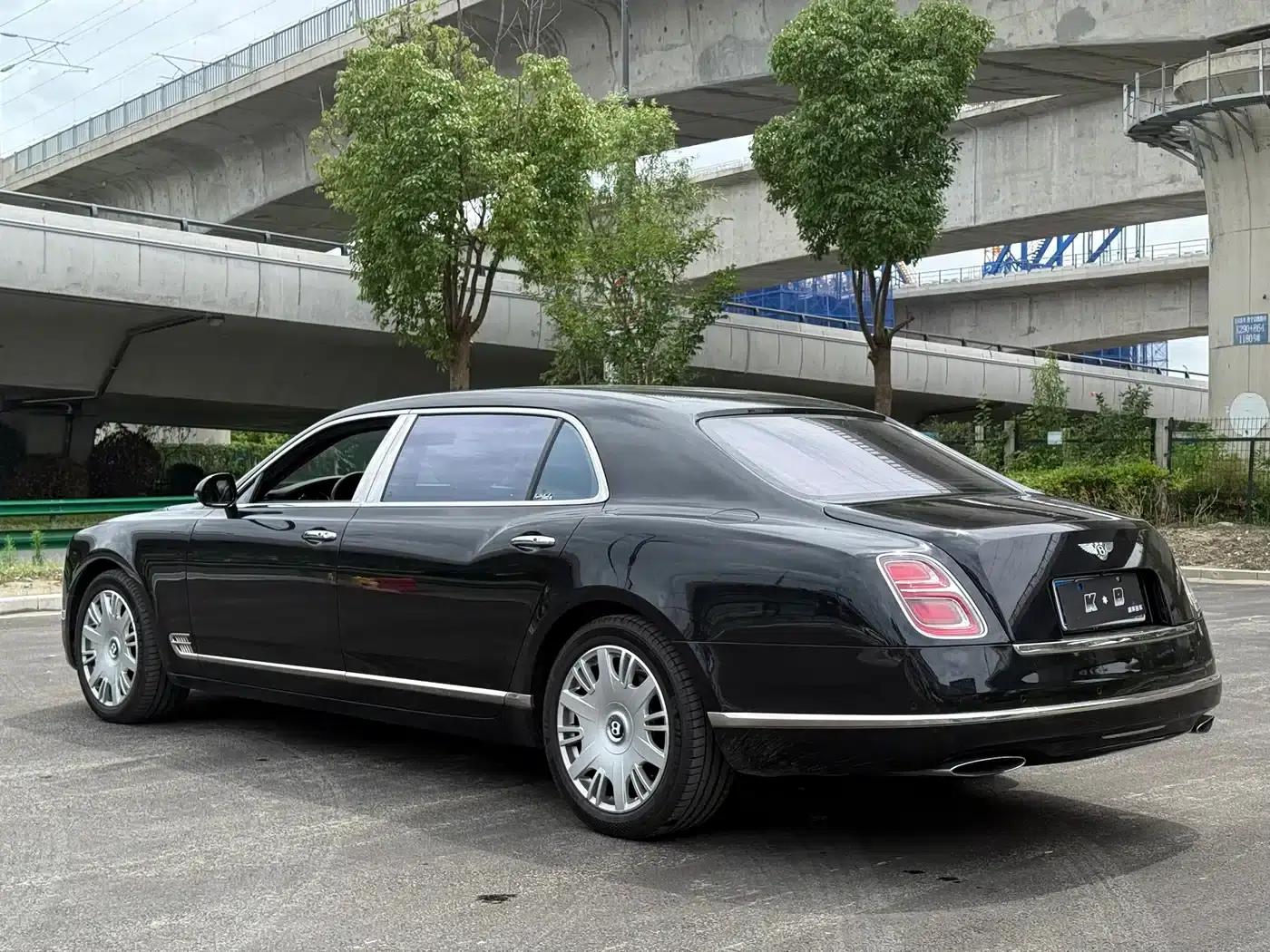 Mulsanne 2017 6.8T Long Wheelbase — миниатюра 3