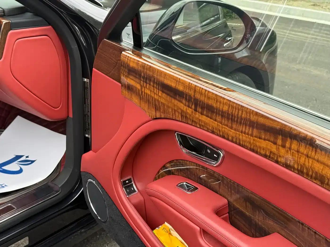 Mulsanne 2017 6.8T Long Wheelbase — миниатюра 22
