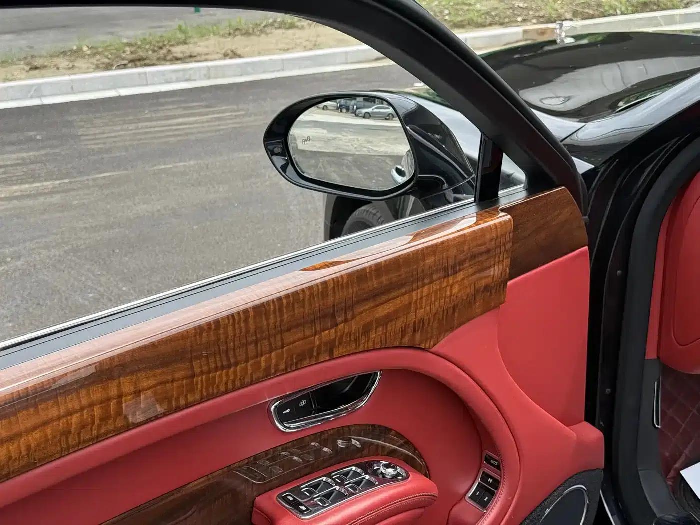 Mulsanne 2017 6.8T Long Wheelbase — миниатюра 10
