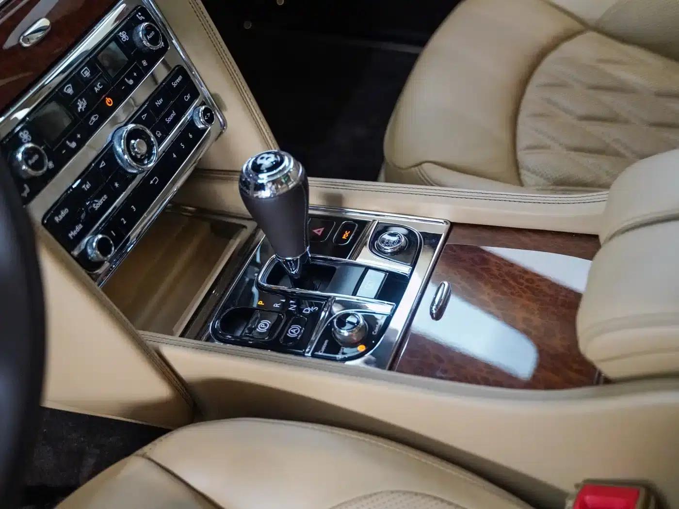 Mulsanne 2017 6.8T Long Wheelbase — миниатюра 28