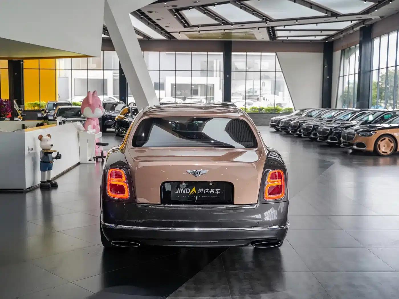 Mulsanne 2017 6.8T Long Wheelbase — миниатюра 33