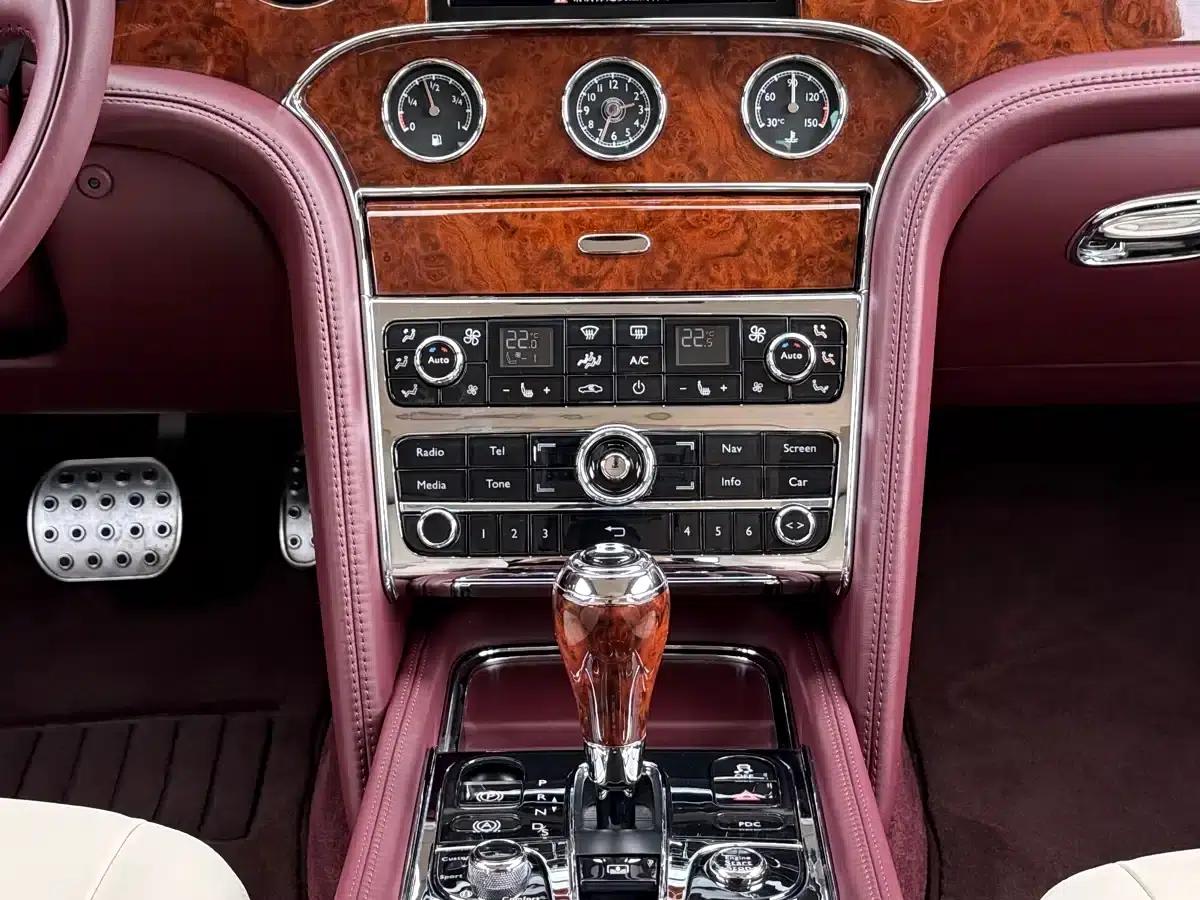 2012 Mulsanne 6.8T Diamond Jubilee — миниатюра 12