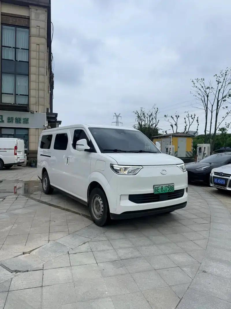 Ruichi EC75 2025 Passenger Supercharging Edition - Pioneer Type I 52.16kWh — миниатюра 3