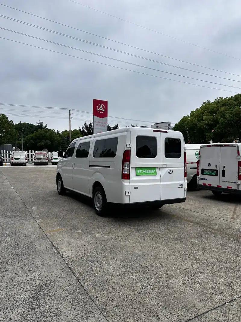 Ruichi EC75 2025 Passenger Smart Supercharging Edition - Beyond Type I 52.16kWh — миниатюра 4