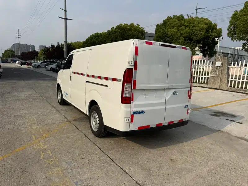 Ruichi EC75 2024 Cargo Pioneer I 41.5kWh — миниатюра 4