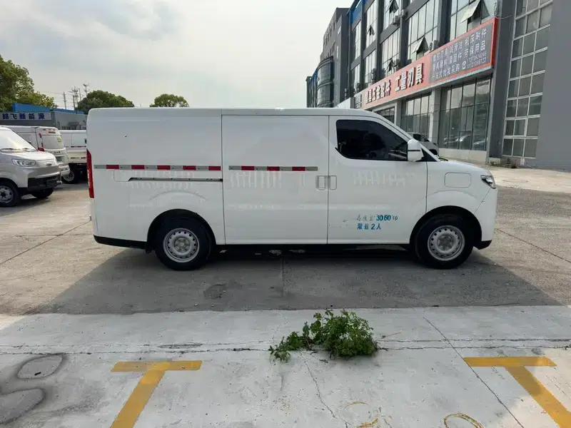 Ruichi EC75 2024 Cargo Pioneer I 41.5kWh — миниатюра 7