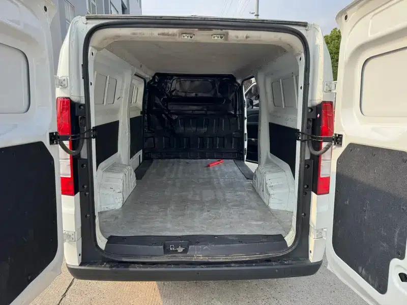 Ruichi EC75 2024 Cargo Pioneer I 41.5kWh — миниатюра 10