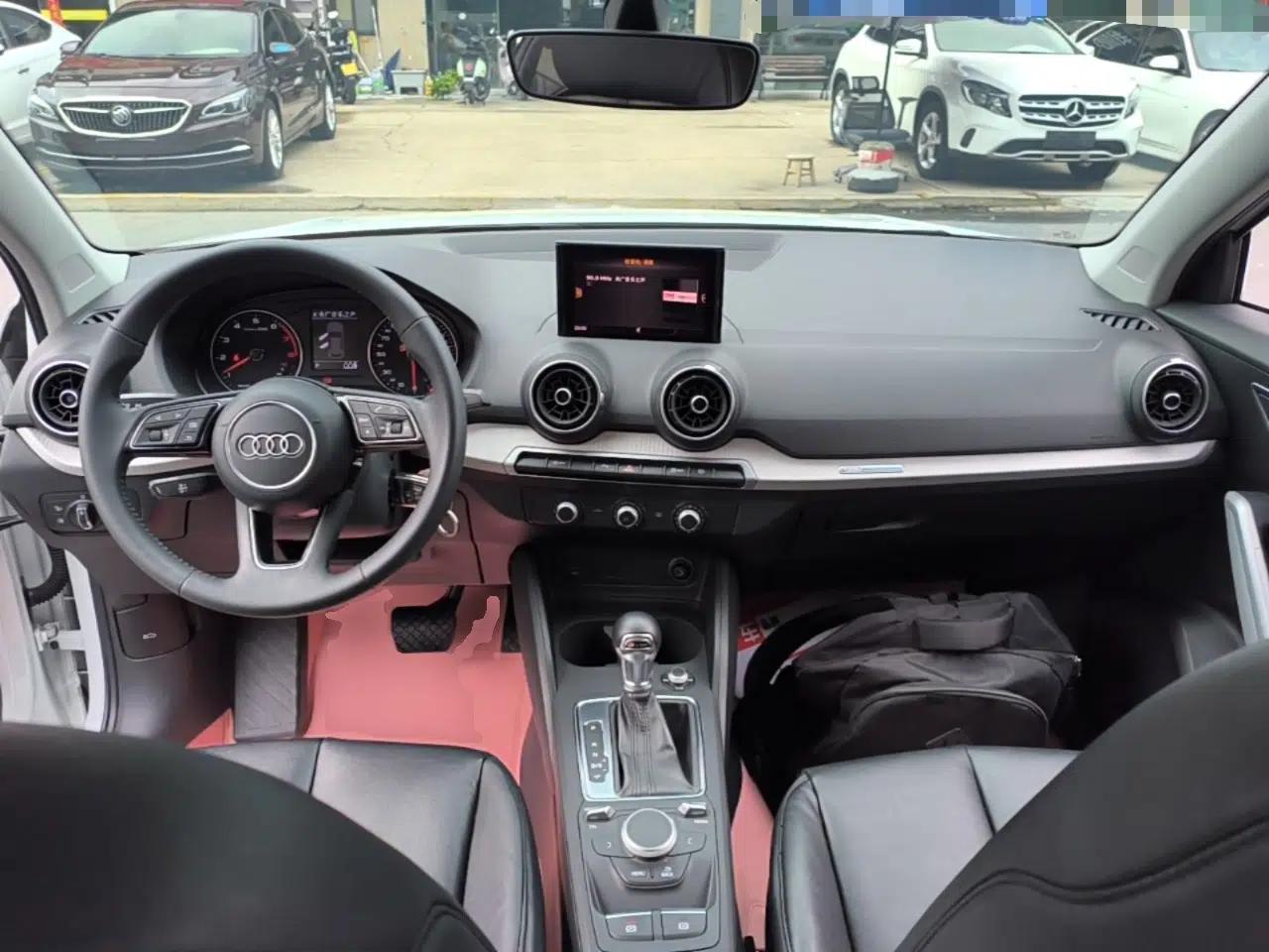 Audi Q2L 2020 35 TFSI Ambition Dynamic Edition — миниатюра 12