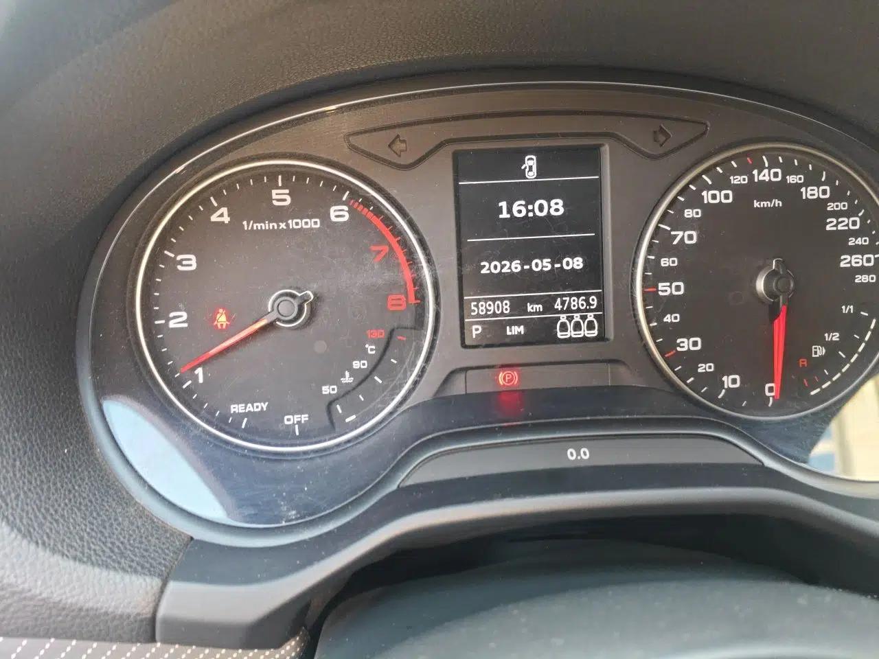 Audi Q2L 2018 35 TFSI Launch Exclusive Edition China V — миниатюра 11