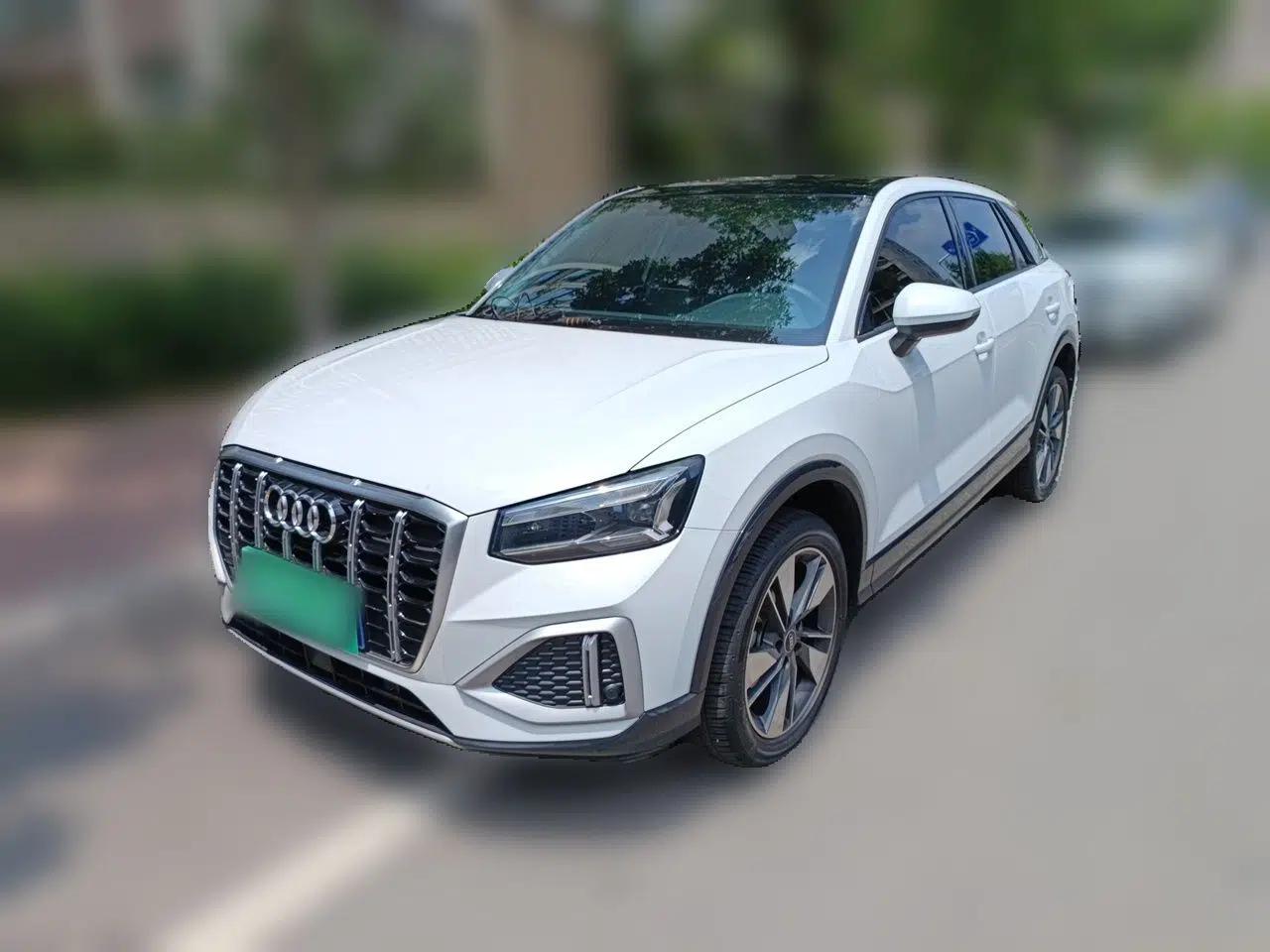 Audi Q2L 2022 35 TFSI Fashionable and Elegant Model — миниатюра 1