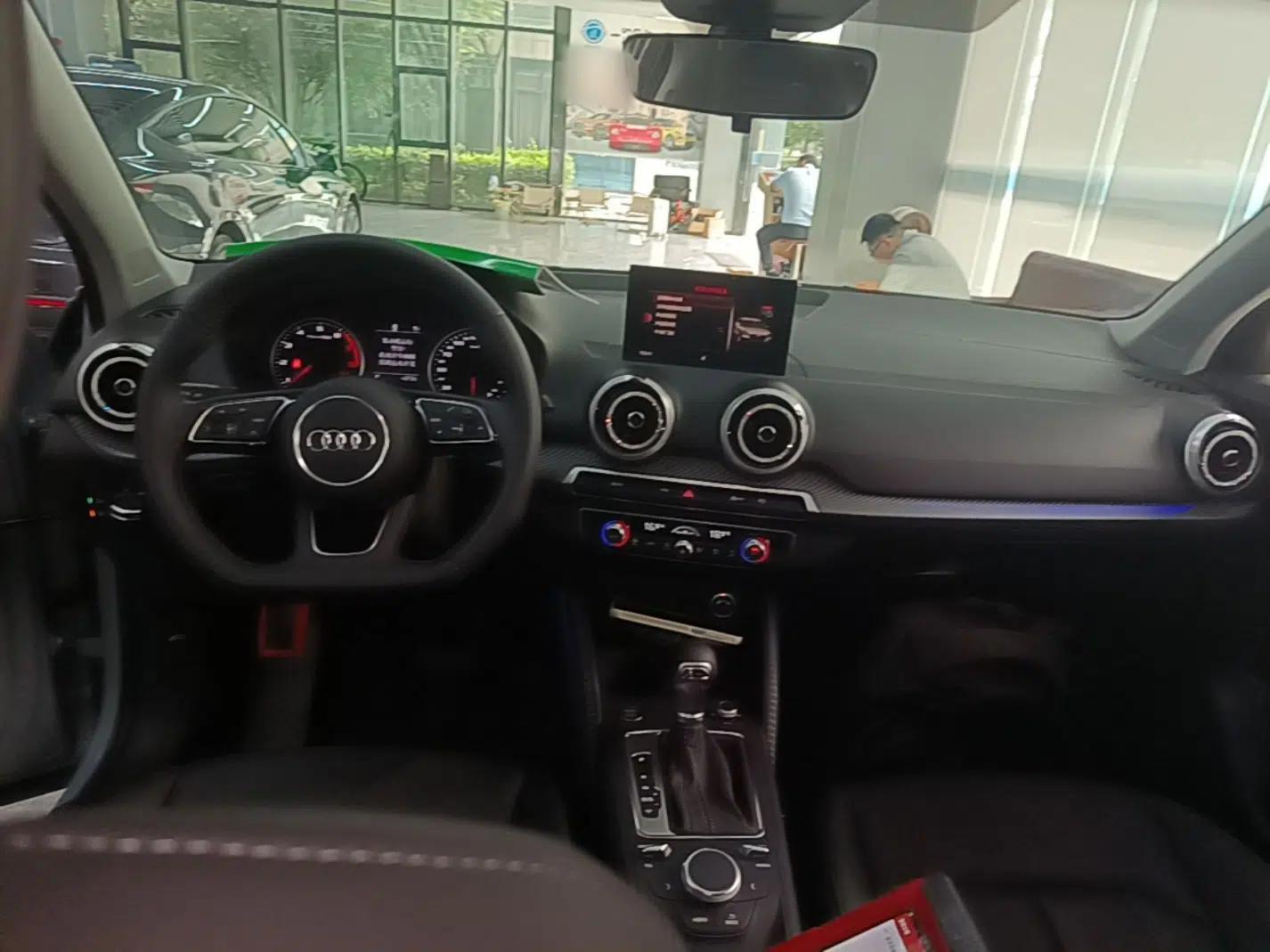 Audi Q2L 2023 35TFSI Fashion Dynamic Model — миниатюра 12