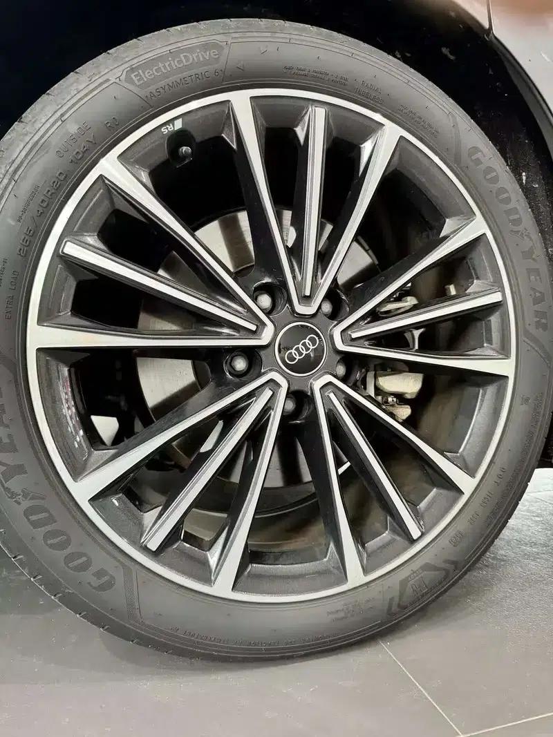 Audi A6L e-tron 2026 First Edition Qiankun Intelligent Driving Edition — миниатюра 10