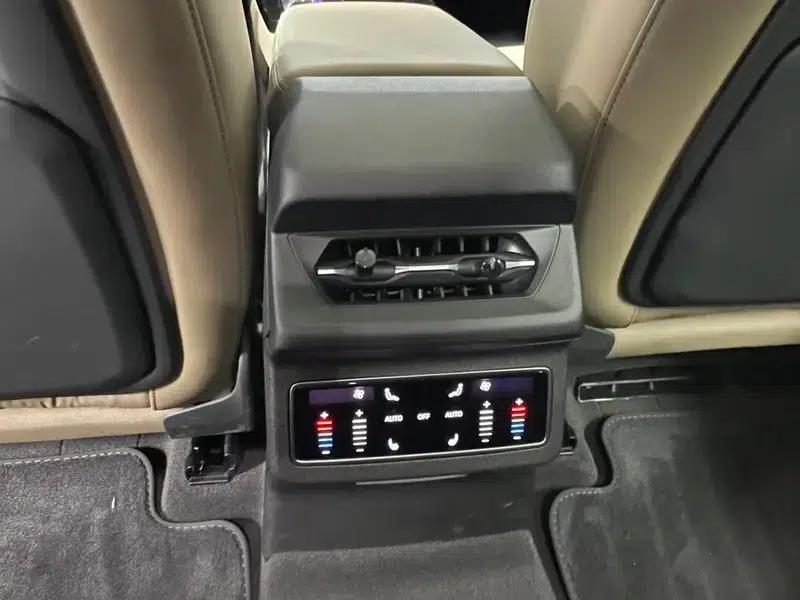 Audi A6L e-tron 2026 First Edition Qiankun Intelligent Driving Edition — миниатюра 12