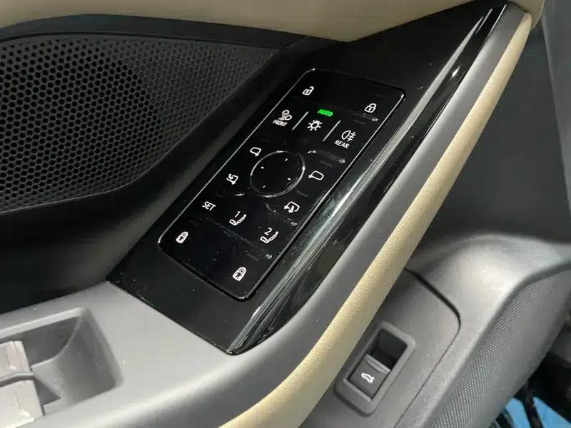 Audi A6L e-tron 2026 First Edition Qiankun Intelligent Driving Edition — миниатюра 18