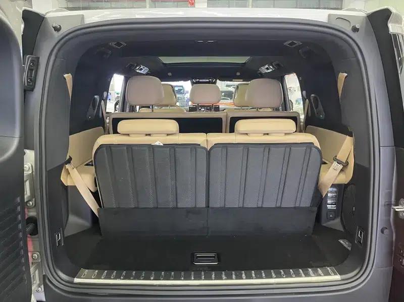 Leopard 8 2025 Smart & Brave Flagship Edition 7-Seater — миниатюра 29