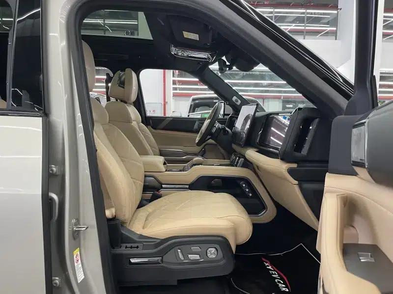 Leopard 8 2025 Smart & Brave Flagship Edition 7-Seater — миниатюра 30