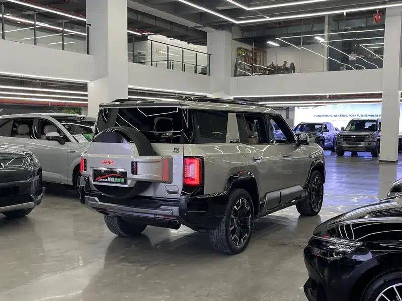 Leopard 8 2025 Smart & Brave Flagship Edition 7-Seater — миниатюра 7