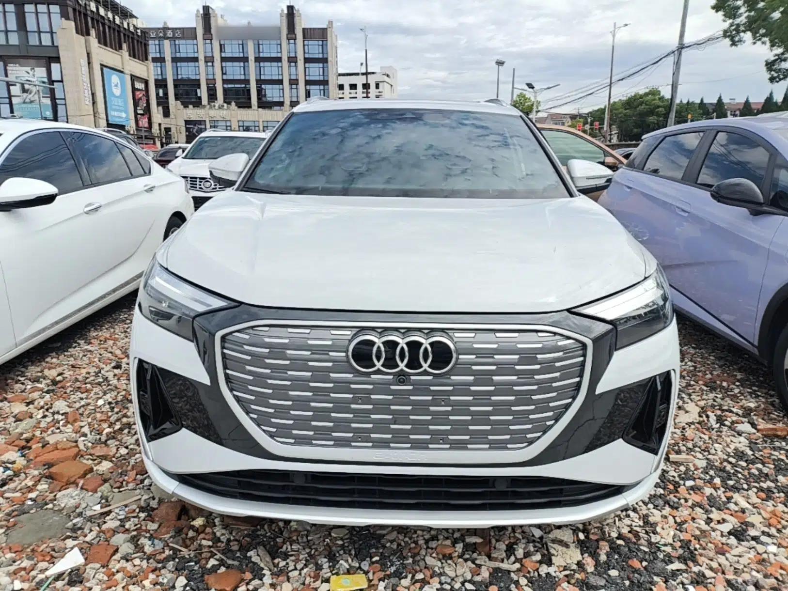 Audi Q4 e-tron 2023 40 e-tron Boundary Edition — миниатюра 2