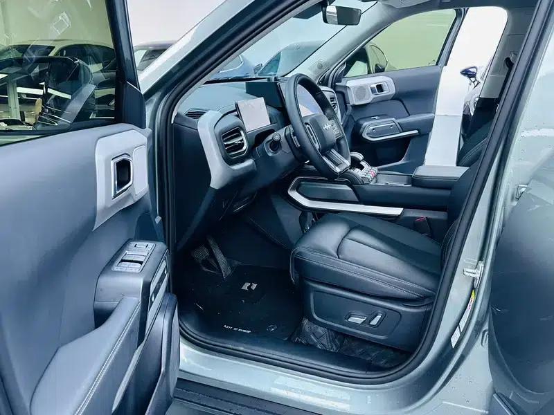 Titanium 3 2025 Model 501KM Rear-Wheel Drive Max Edition — миниатюра 14