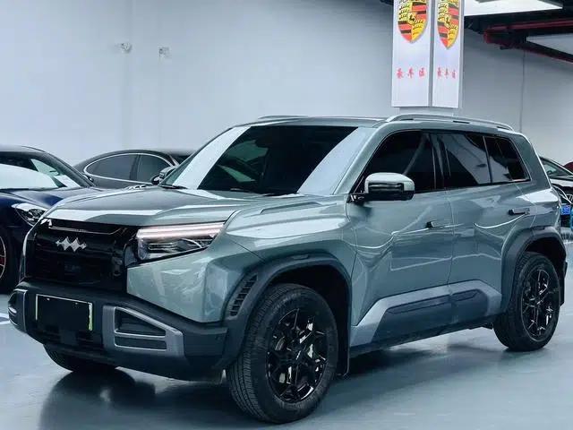 Titanium 3 2025 Model 501KM Rear-Wheel Drive Max Edition