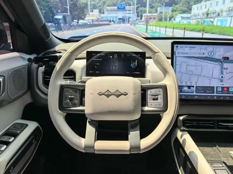 Titanium 3 2025 Model 501KM Rear-Wheel Drive Max Edition — миниатюра 16