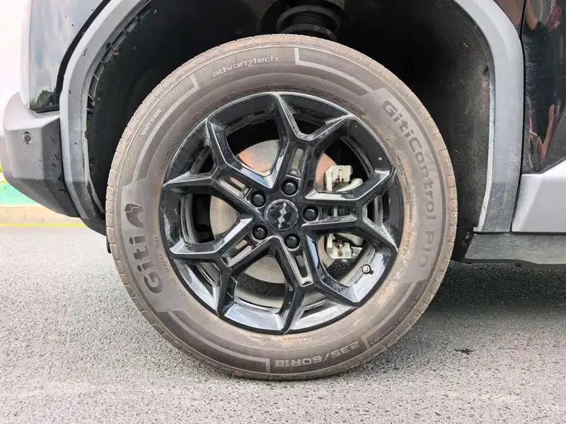 Titanium 3 2025 Model 501KM Rear-Wheel Drive Max Edition — миниатюра 6