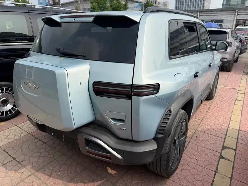 Titanium 3 2025 Model 501KM AWD Ultra Edition — миниатюра 4